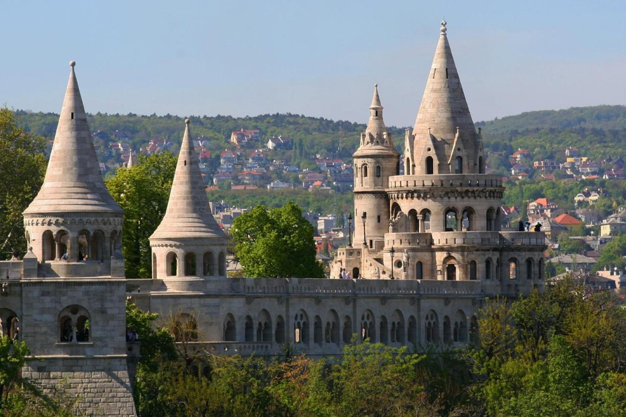 Premium Buda Castle Apartment Budapest Bagian luar foto